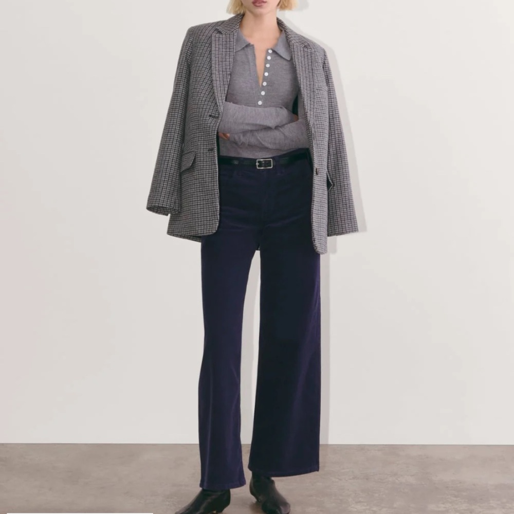 Everlane mid way pant in corduroy navy blue